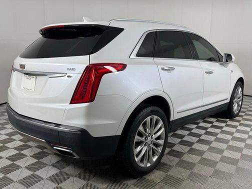 2017 Cadillac XT5 Platinum