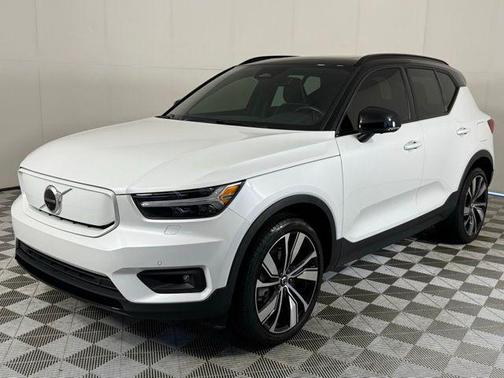 2021 Volvo XC40 Recharge Pure Electric P8