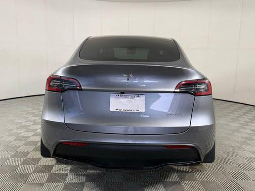 Pearl White 2024 Tesla Model Y Long Range Dual Motor All-Wheel Drive