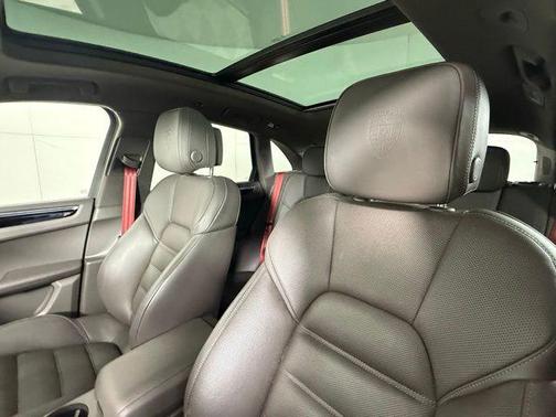 White 2023 Porsche Macan Macan S