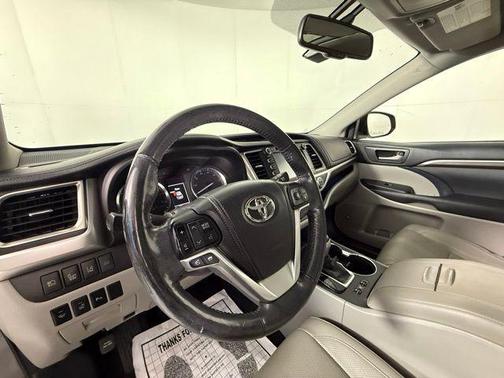 2015 Toyota Highlander Limited Platinum
