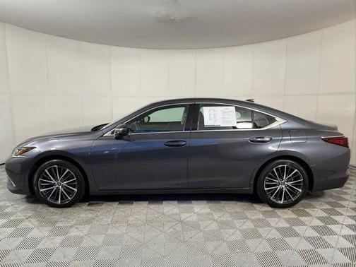 2022 Lexus ES 350 Base