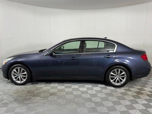 2009 INFINITI G37 Journey