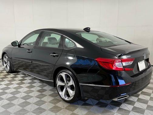 2018 Honda Accord Touring 2.0T