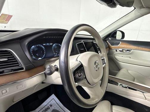 2017 Volvo XC90 T6 Inscription