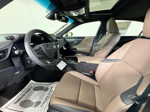 2025 Lexus ES 350 Base
