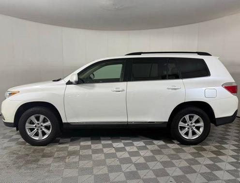 2011 Toyota Highlander SE