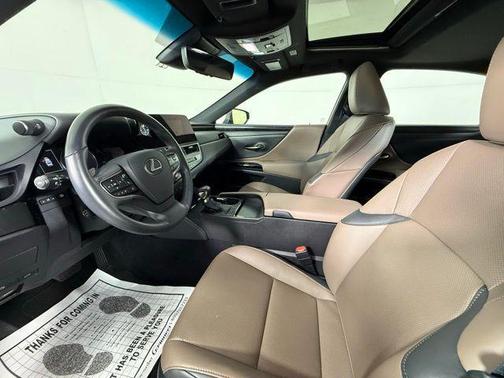 2025 Lexus ES 350 Base
