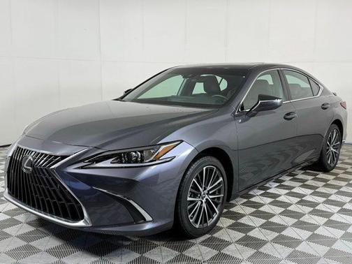 2025 Lexus ES 300h Base