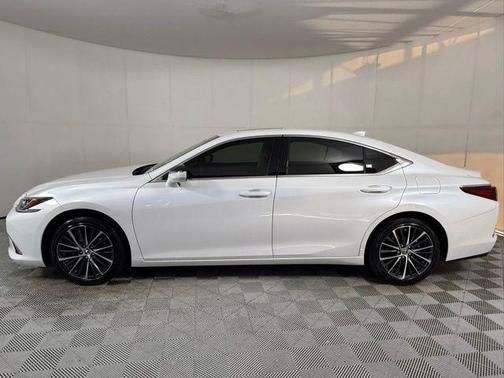 2025 Lexus ES 350 Base