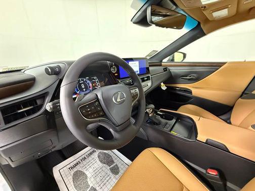 2025 Lexus ES 350 Base