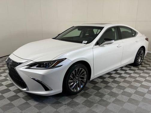 2025 Lexus ES 300h Luxury