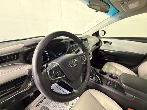 2016 Toyota Avalon XLE