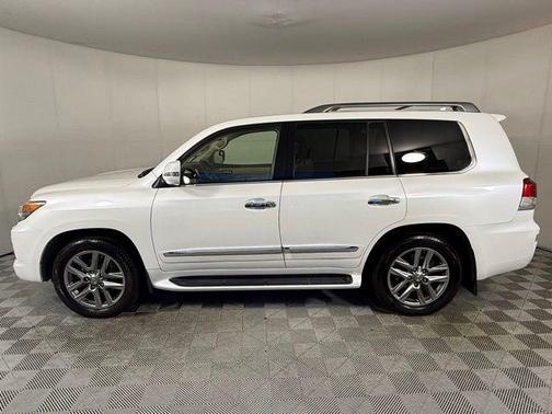 Starfire Pearl 2014 Lexus LX 570 Base