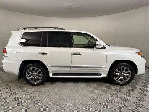 Starfire Pearl 2014 Lexus LX 570 Base
