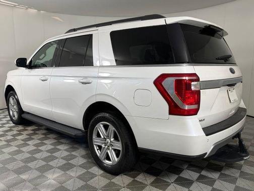 White Platinum Metallic Tri-Coat 2019 Ford Expedition XLT