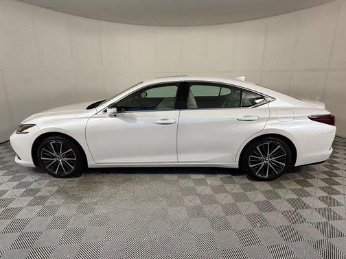 2024 Lexus ES 350 Base
