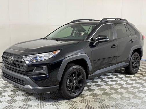 2021 Toyota RAV4 SE