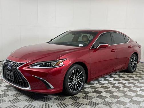 2022 Lexus ES 300h Base