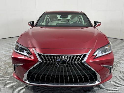 2025 Lexus ES 300h Base