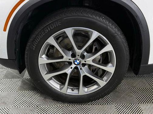 2025 BMW X5 sDrive40i