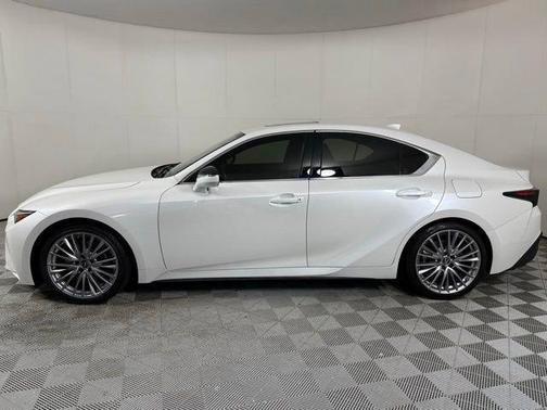 2022 Lexus IS 300 Base