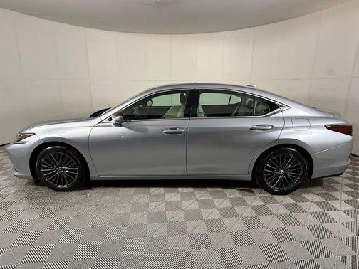 2023 Lexus ES 350 Base