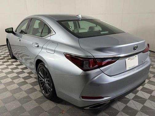 2023 Lexus ES 350 Base