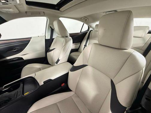2025 Lexus ES 350 Base