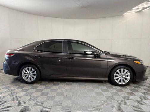 Brown Stone 2018 Toyota Camry LE