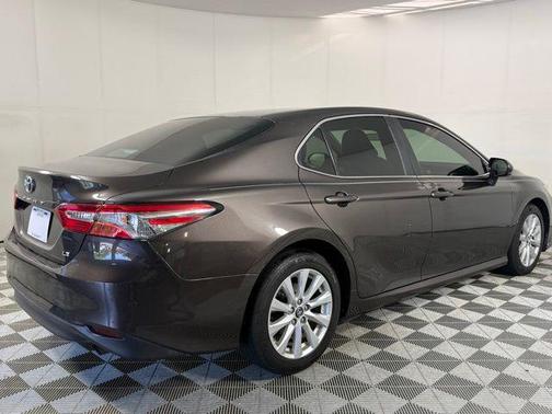Brown Stone 2018 Toyota Camry LE