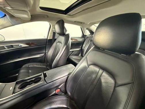 2016 Lincoln MKZ Base