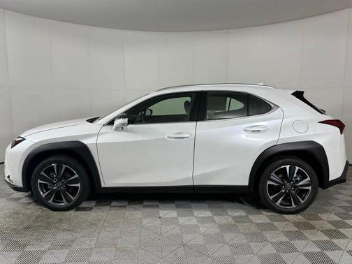 2025 Lexus UX 300h Base
