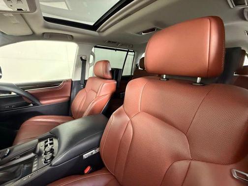 2021 Lexus LX 570 Three-Row