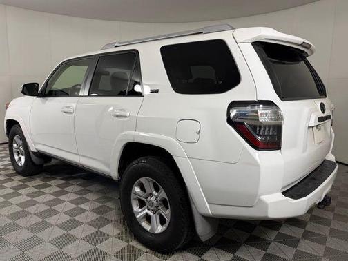 Super White 2016 Toyota 4Runner SR5