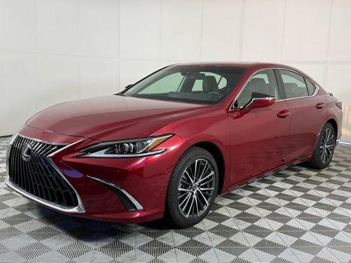 2025 Lexus ES 300h Base