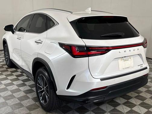 Eminent White Pearl 2025 Lexus NX 350 Premium