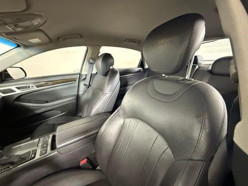 2015 Hyundai Genesis 3.8