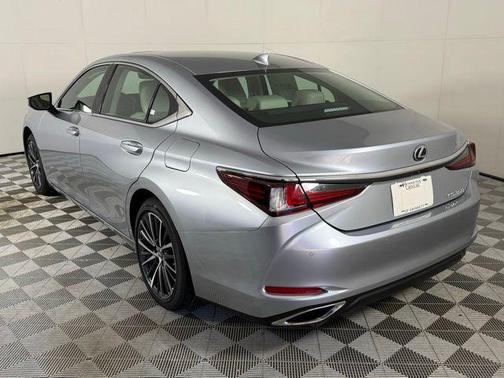 2025 Lexus ES 350 Base