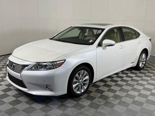 2015 Lexus ES 300h Base