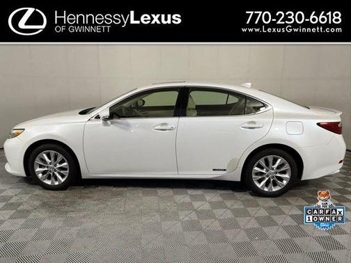 2015 Lexus ES 300h Base