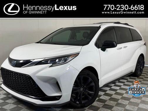 2022 Toyota Sienna XSE 7 Passenger