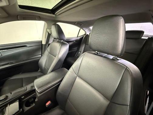 2017 Lexus ES 350 Base