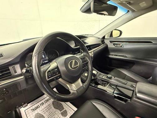 2017 Lexus ES 350 Base