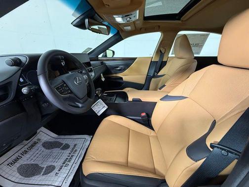 2025 Lexus ES 350 Base