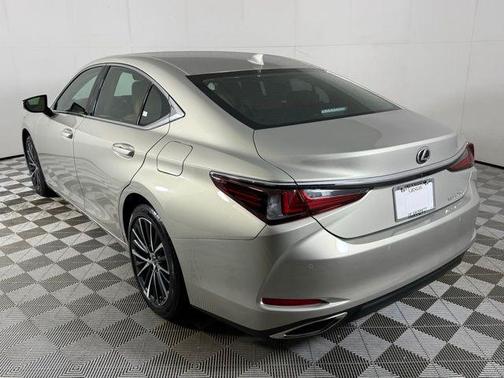 2025 Lexus ES 350 Base