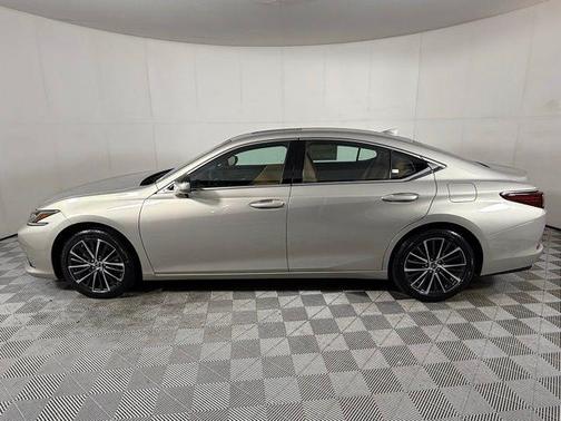 2025 Lexus ES 350 Base