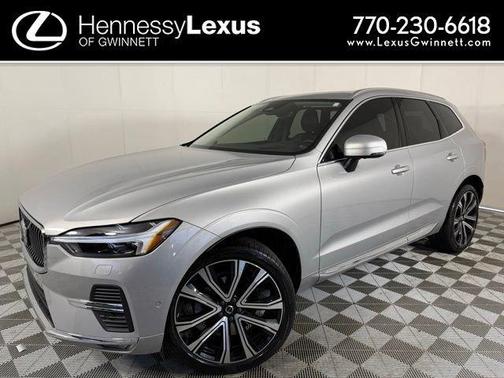 2023 Volvo XC60 B5 Ultimate Bright Theme