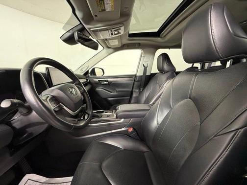 2022 Toyota Highlander Limited