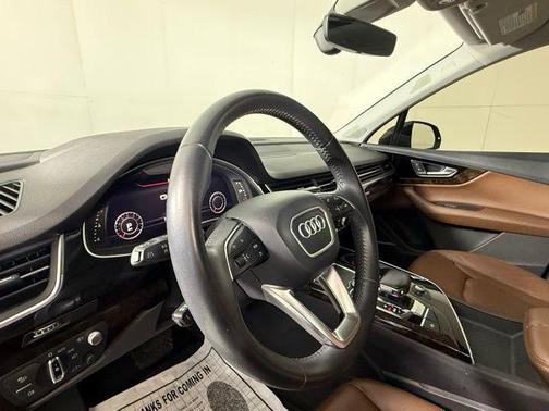 Night Black 2018 Audi Q7 3.0T Prestige